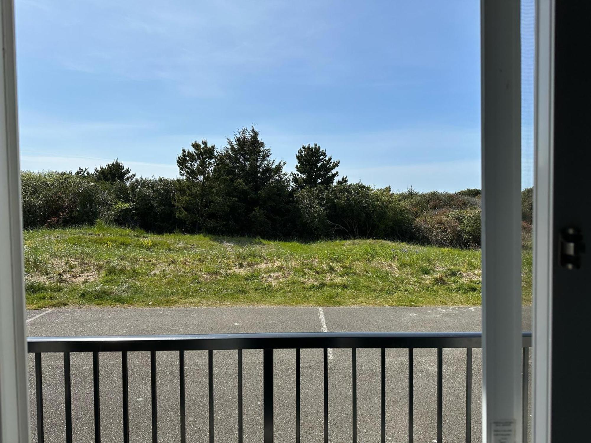 Coratel Inn And Suites By Jasper Ocean Shores Exterior foto